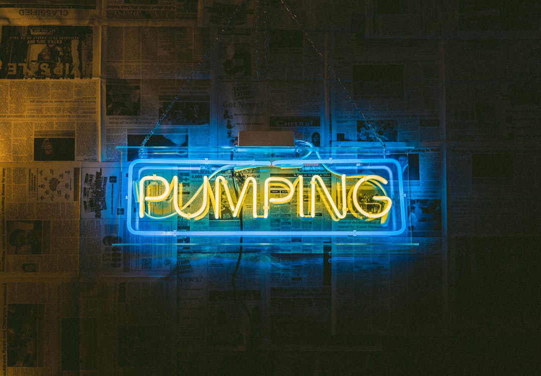 Pump and dump крипто риск: как распознать мошенническую схему и защитить свои инвестиции